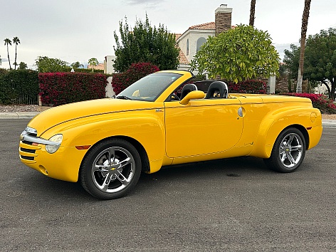 2005 Chevrolet SSR Base