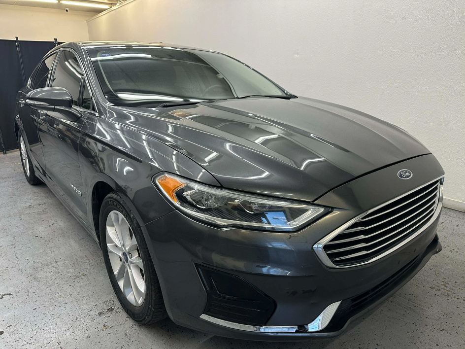 2019 Ford Fusion Hybrid SEL's photo