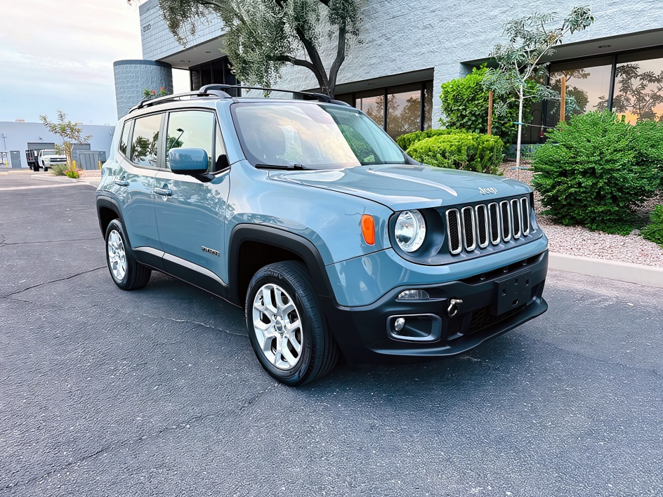 2017 Jeep Renegade Latitude North Edition photo 8