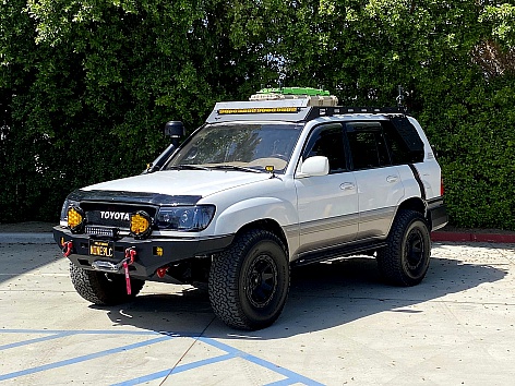 1999 Toyota Land Cruiser Base