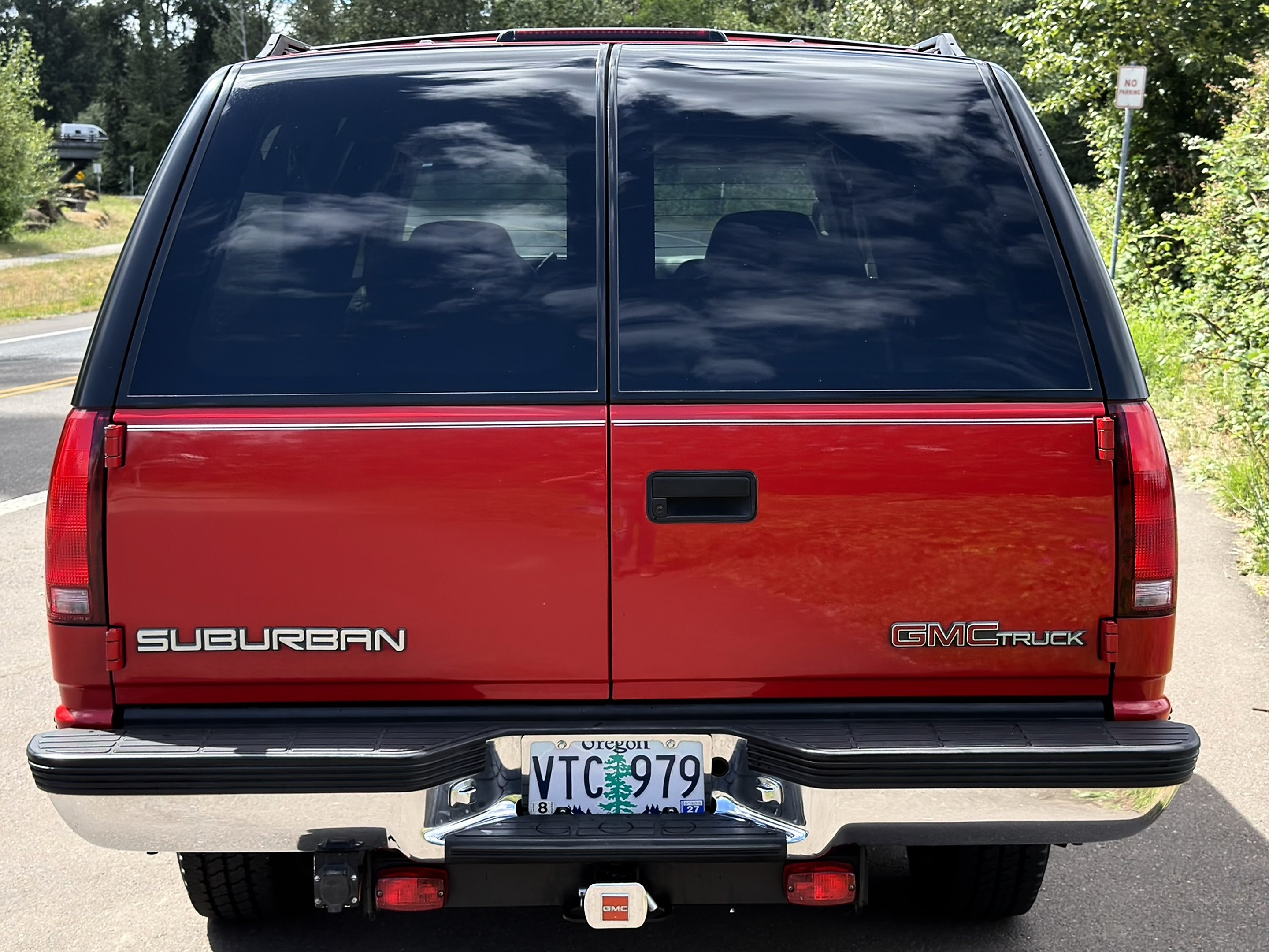 1997 GMC Suburban SL - Photo 7