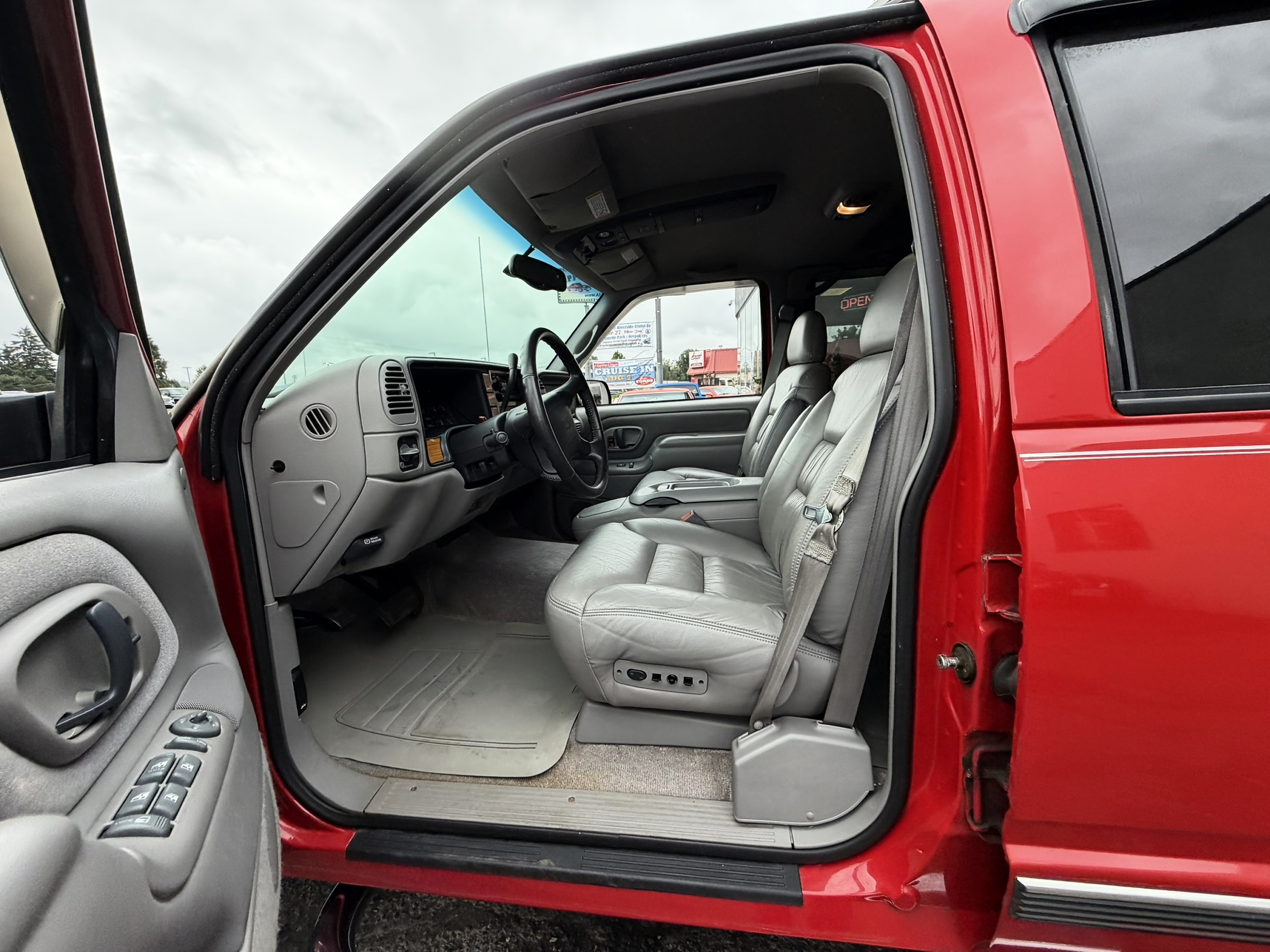 1997 GMC Suburban SL - Photo 22
