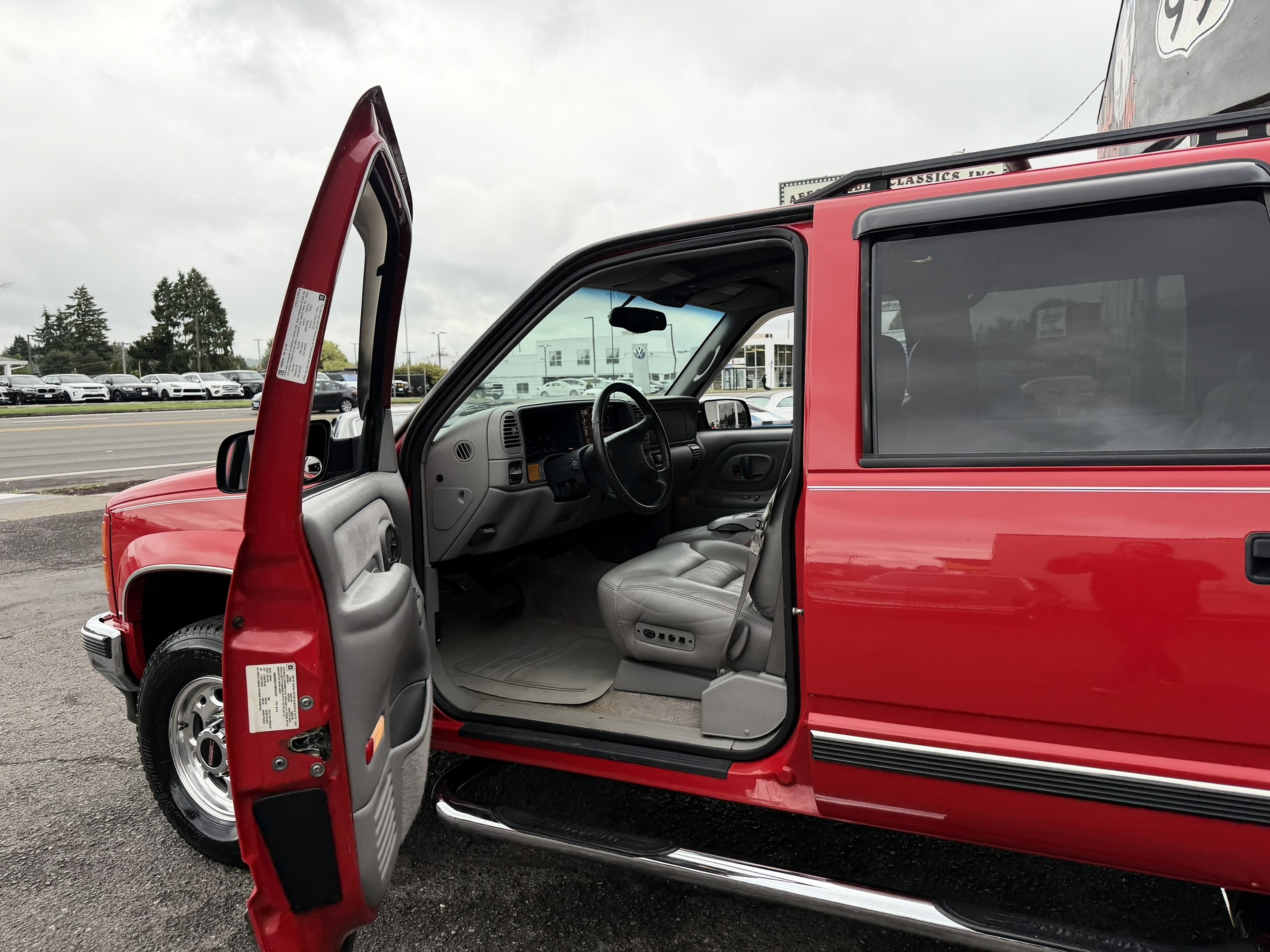 1997 GMC Suburban SL - Photo 20