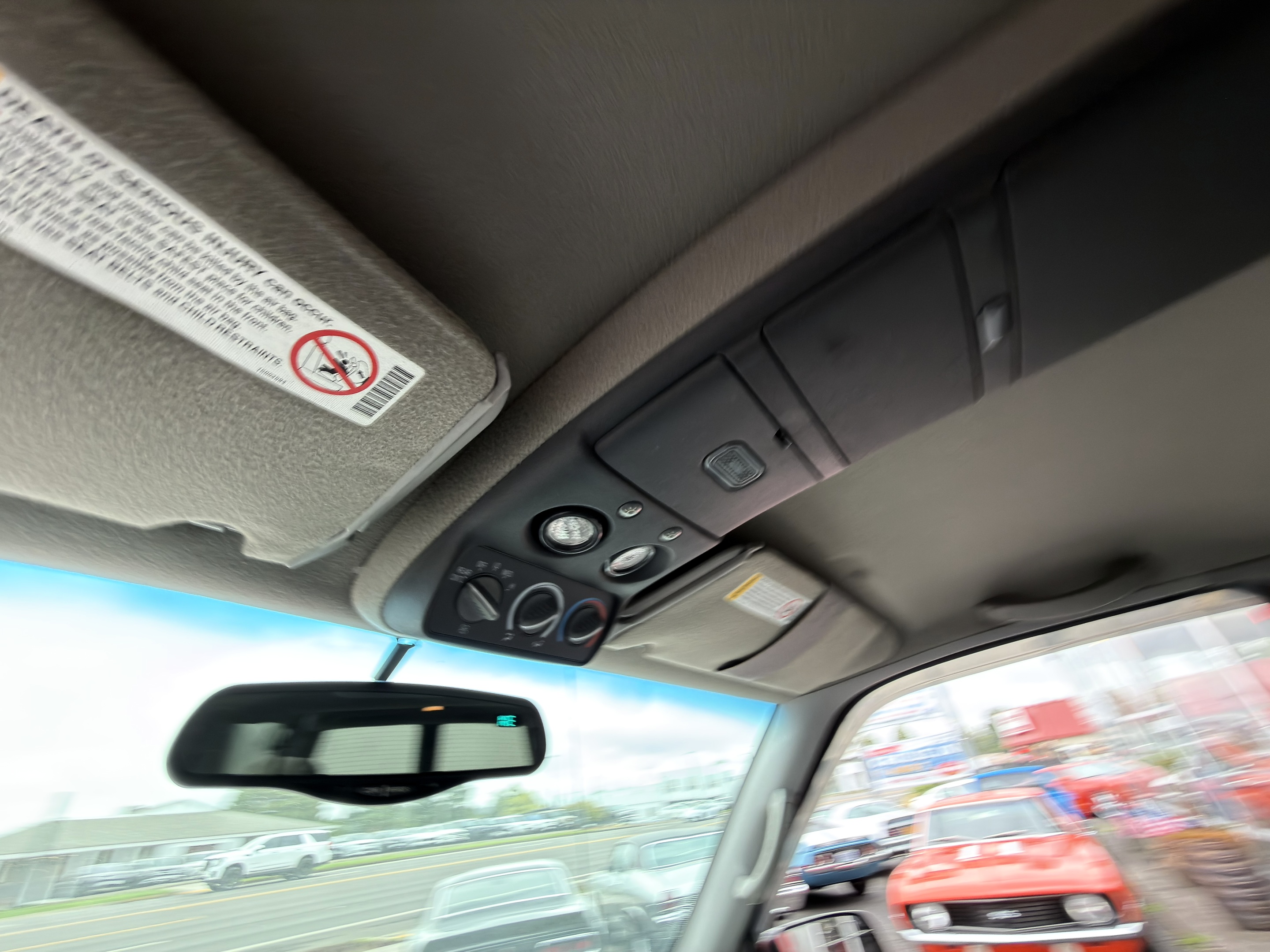 1997 GMC Suburban SL - Photo 33