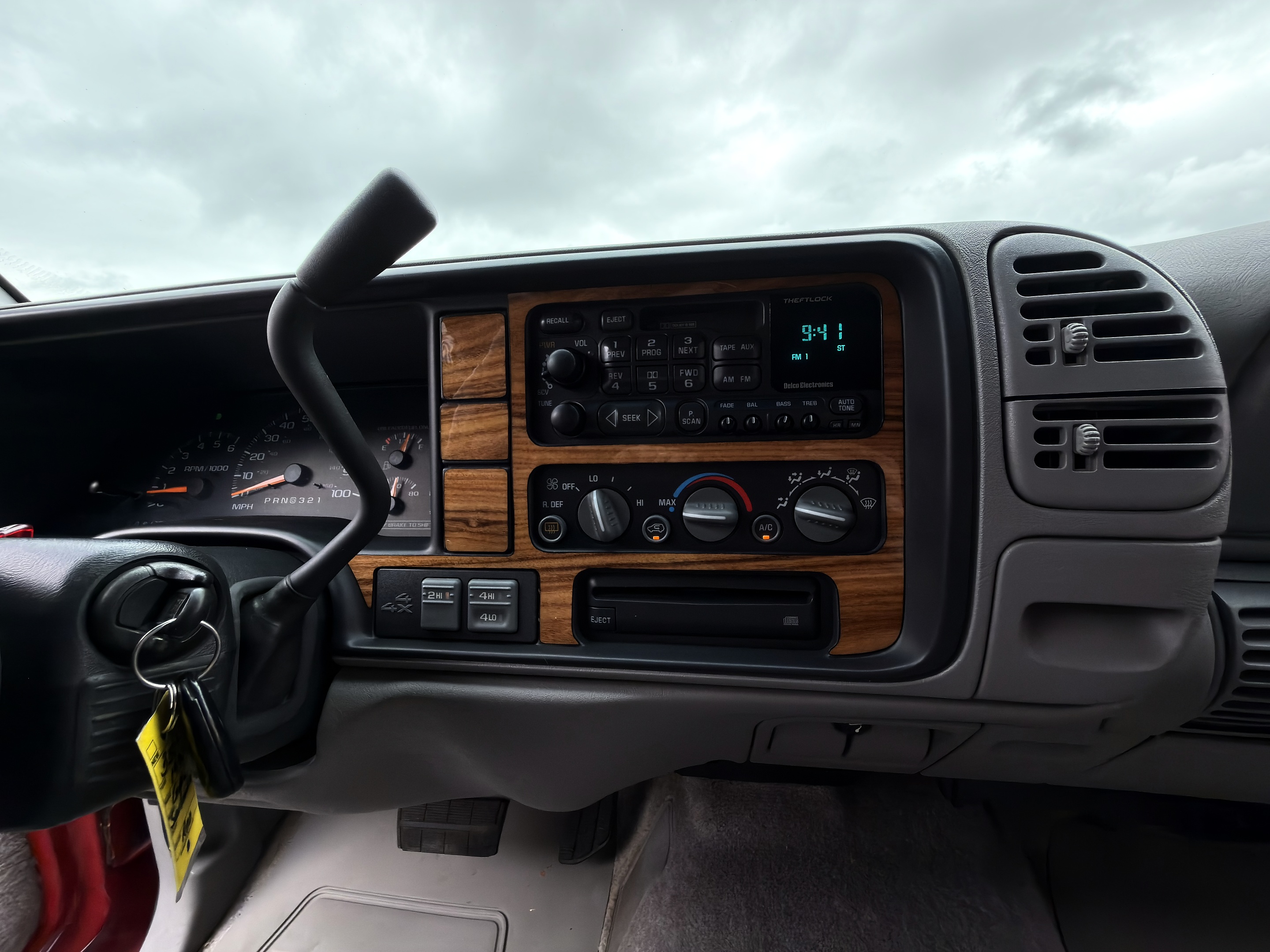 1997 GMC Suburban SL - Photo 41