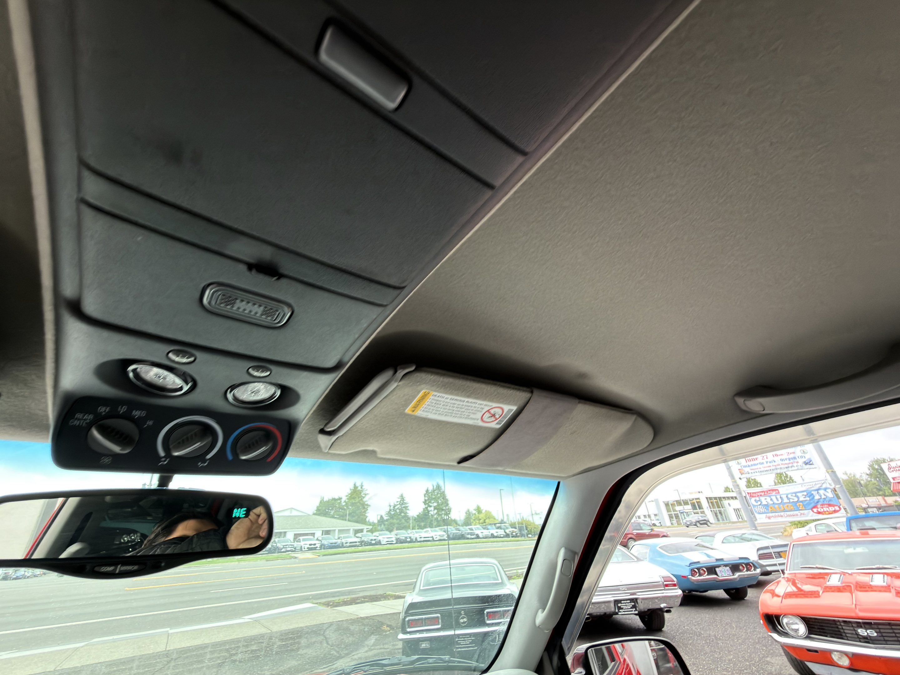 1997 GMC Suburban SL - Photo 36