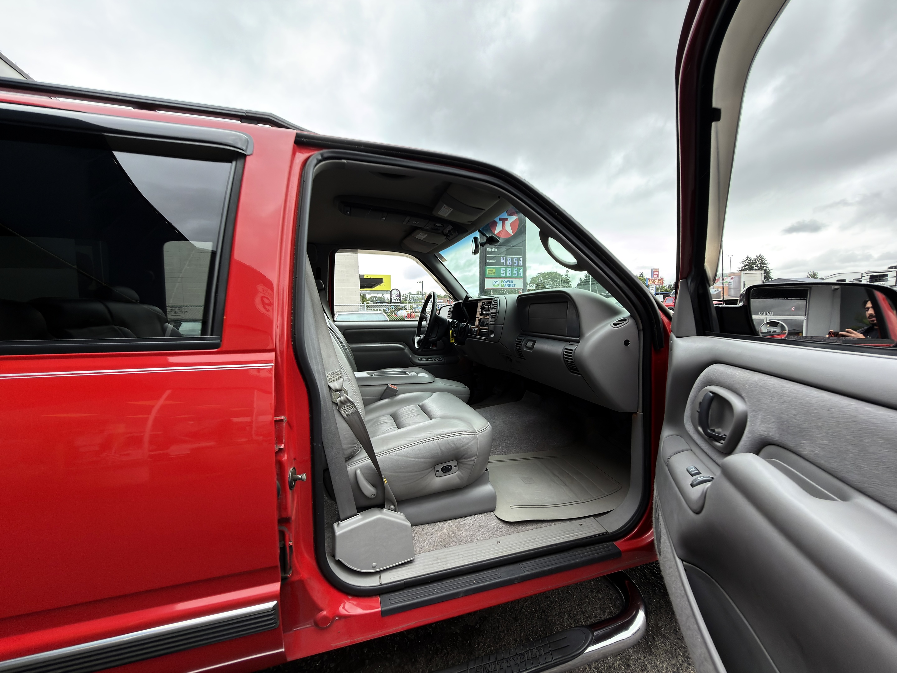 1997 GMC Suburban SL - Photo 51