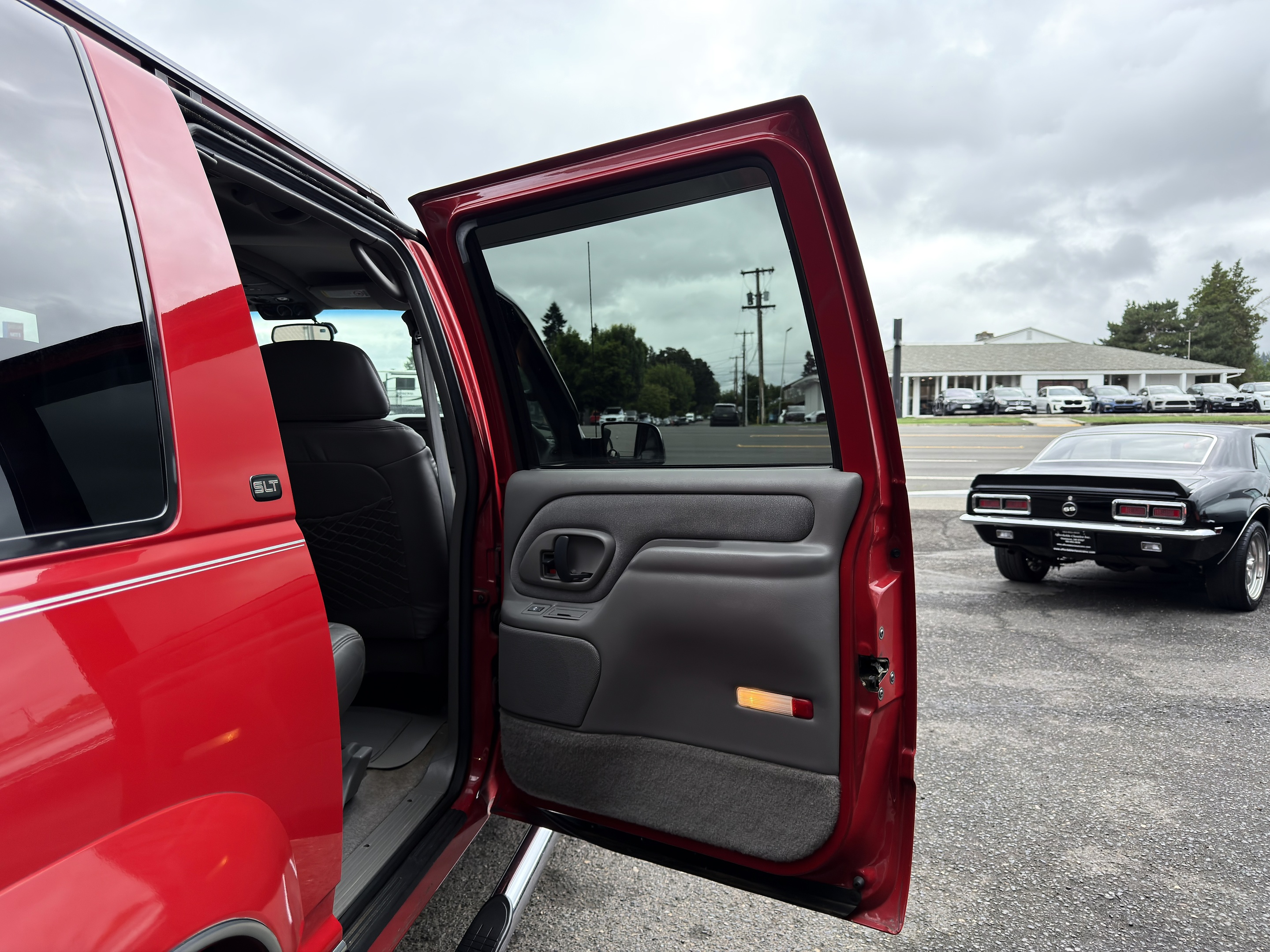 1997 GMC Suburban SL - Photo 96