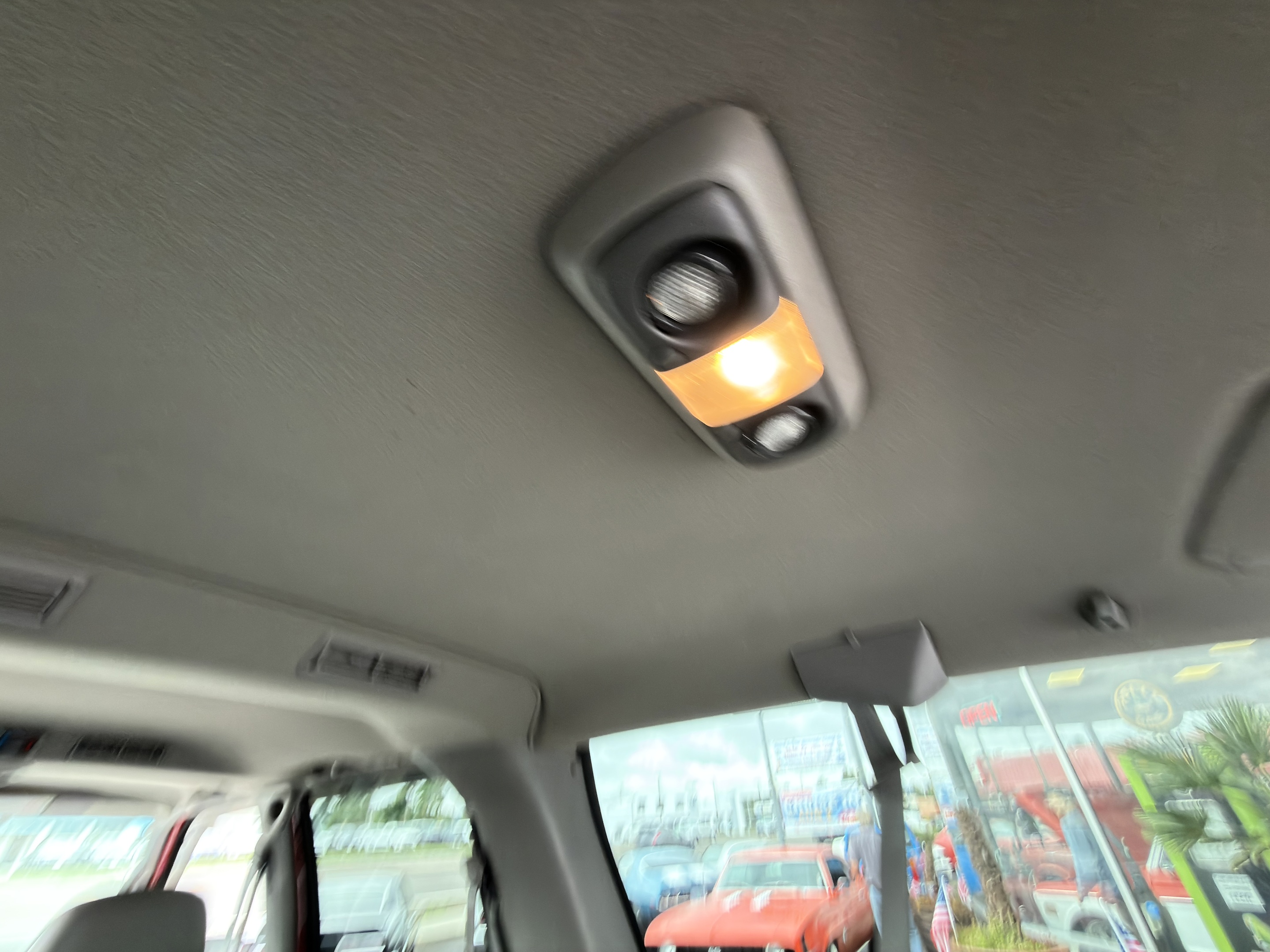 1997 GMC Suburban SL - Photo 121