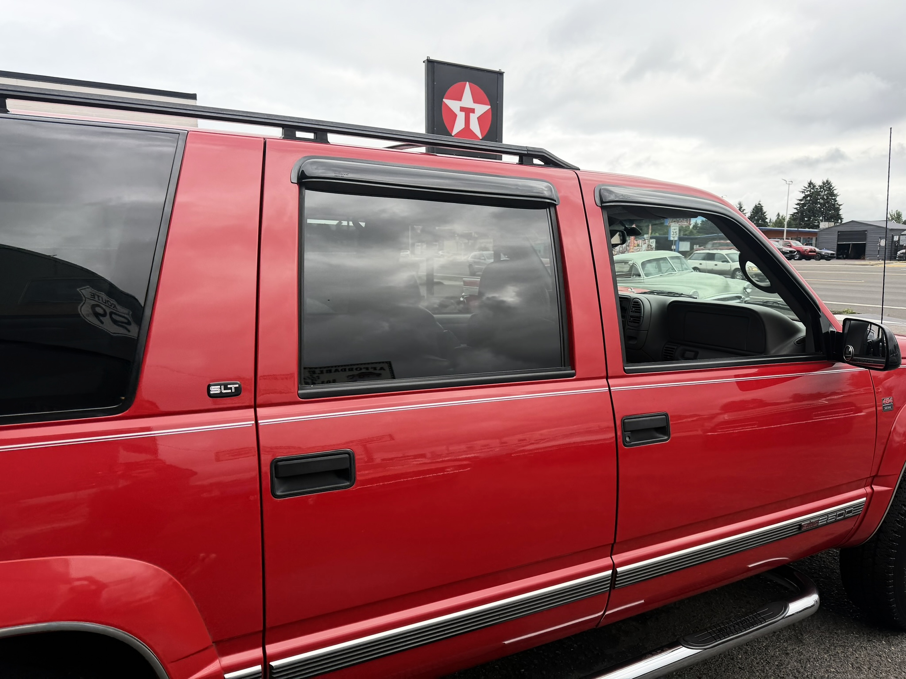 1997 GMC Suburban SL - Photo 151