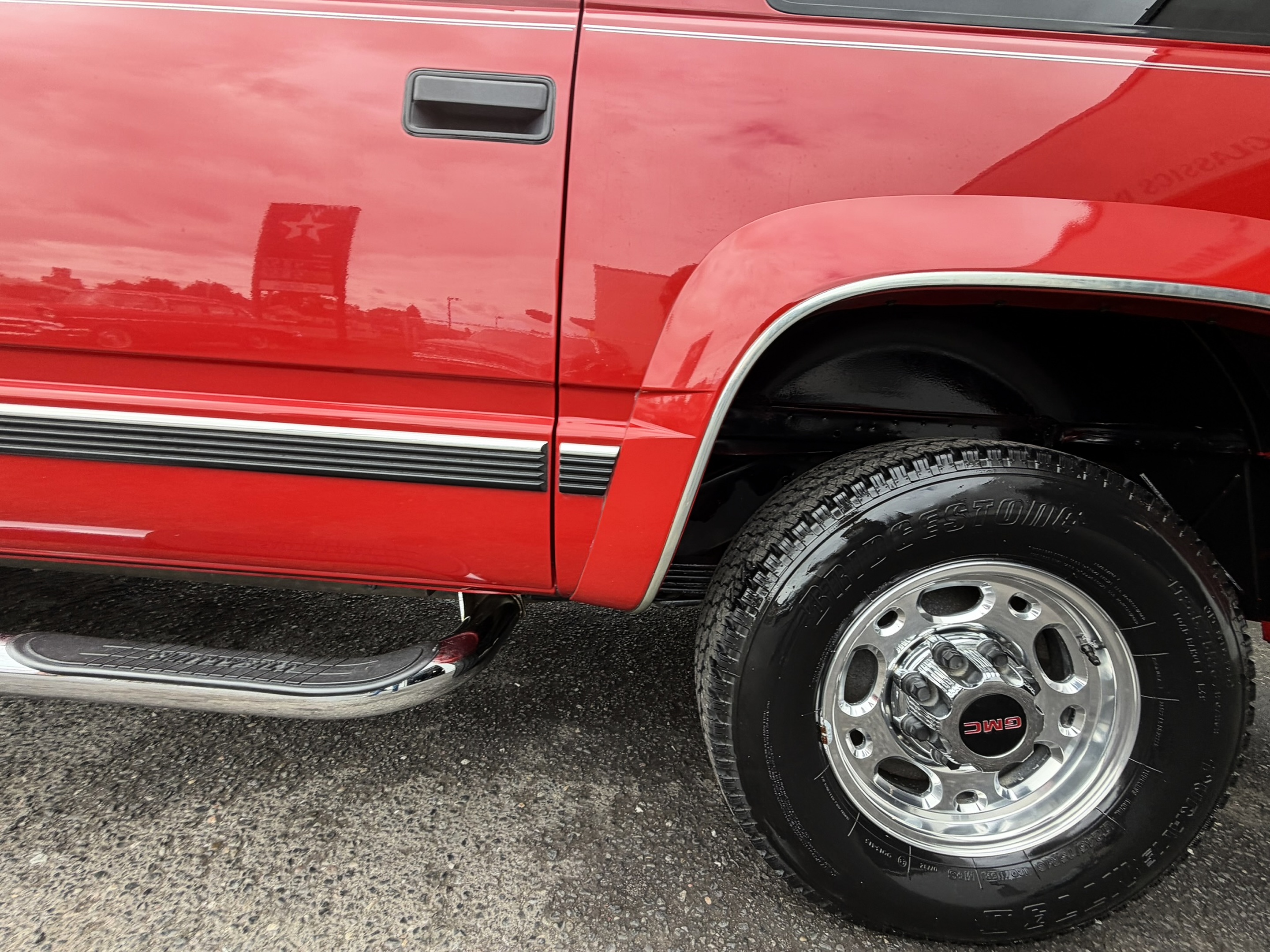 1997 GMC Suburban SL - Photo 171