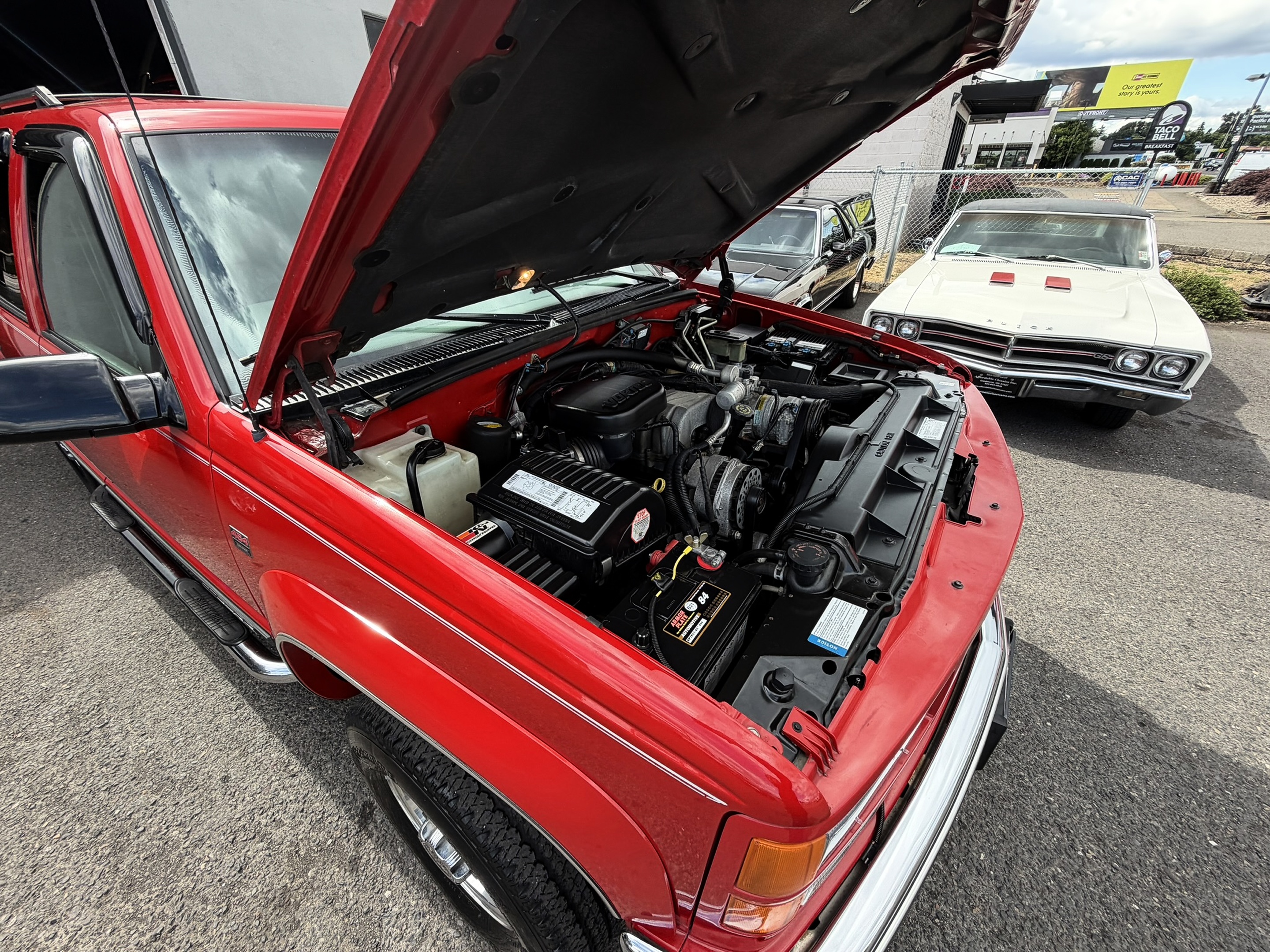 1997 GMC Suburban SL - Photo 196