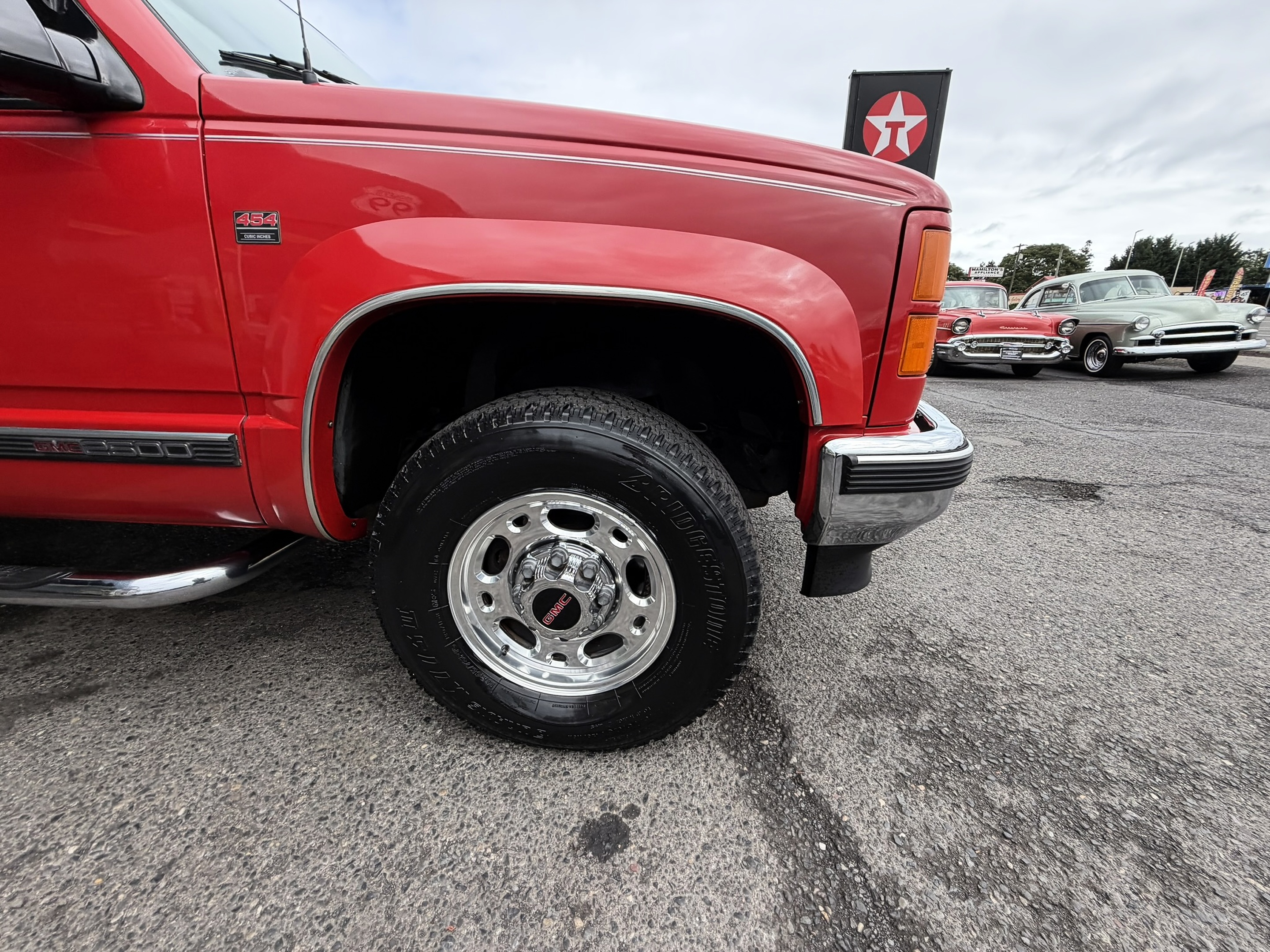 1997 GMC Suburban SL - Photo 185