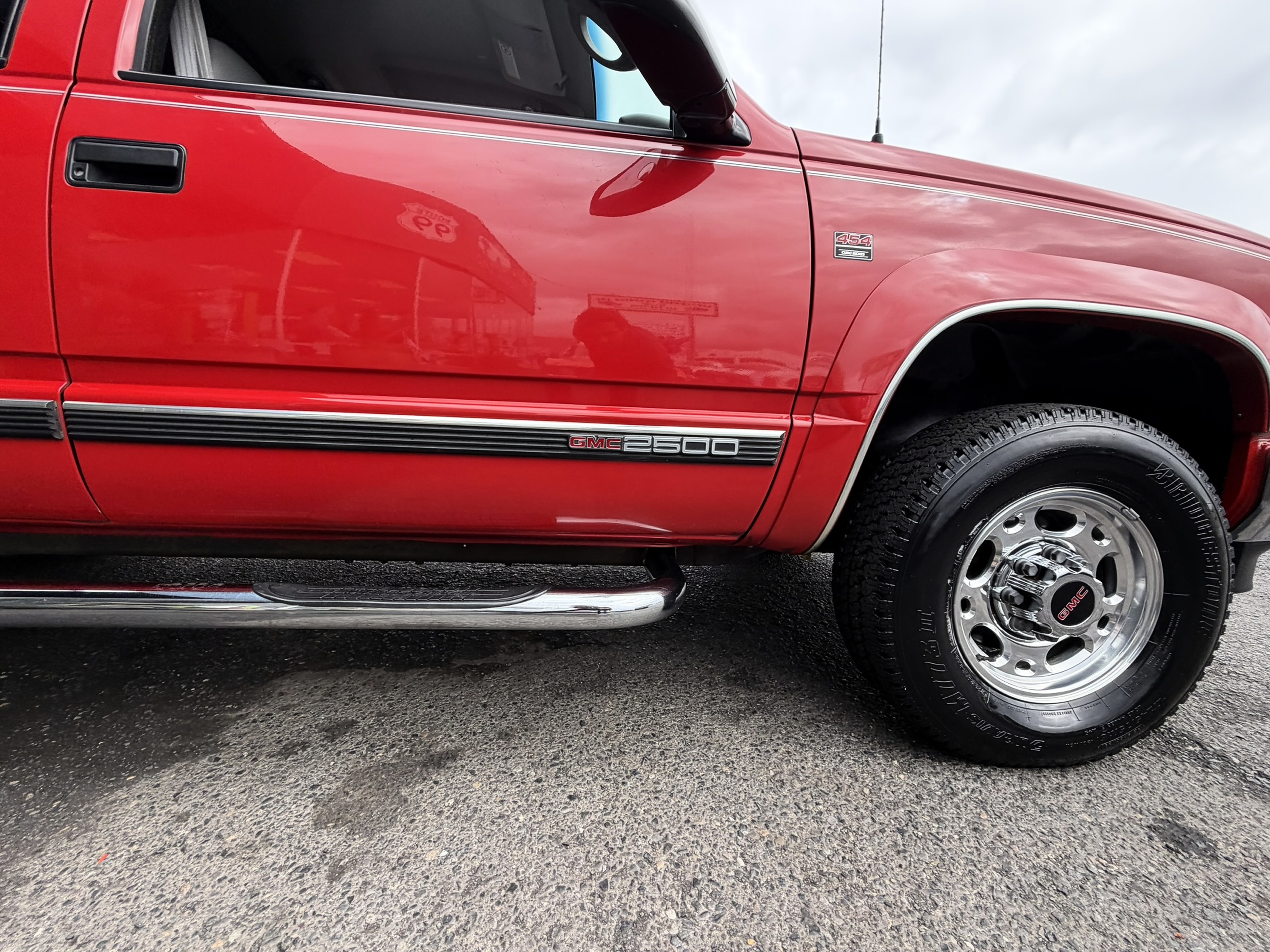 1997 GMC Suburban SL - Photo 187