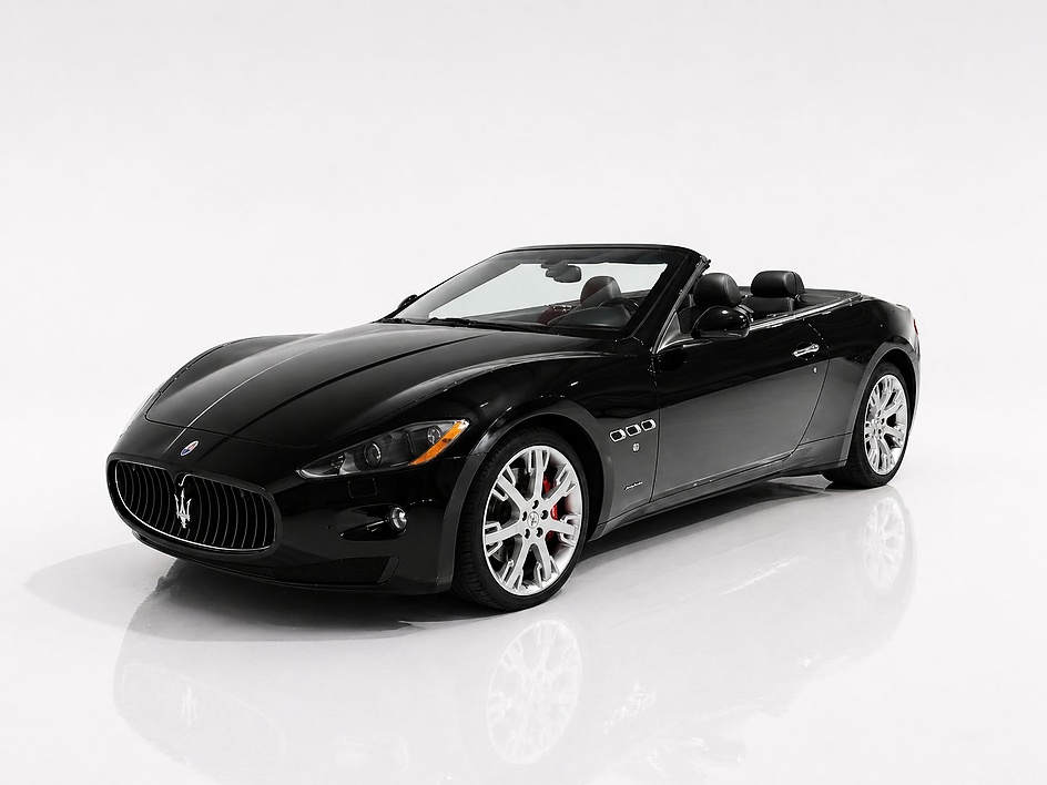 2010 Maserati GranTurismo Convertible's photo