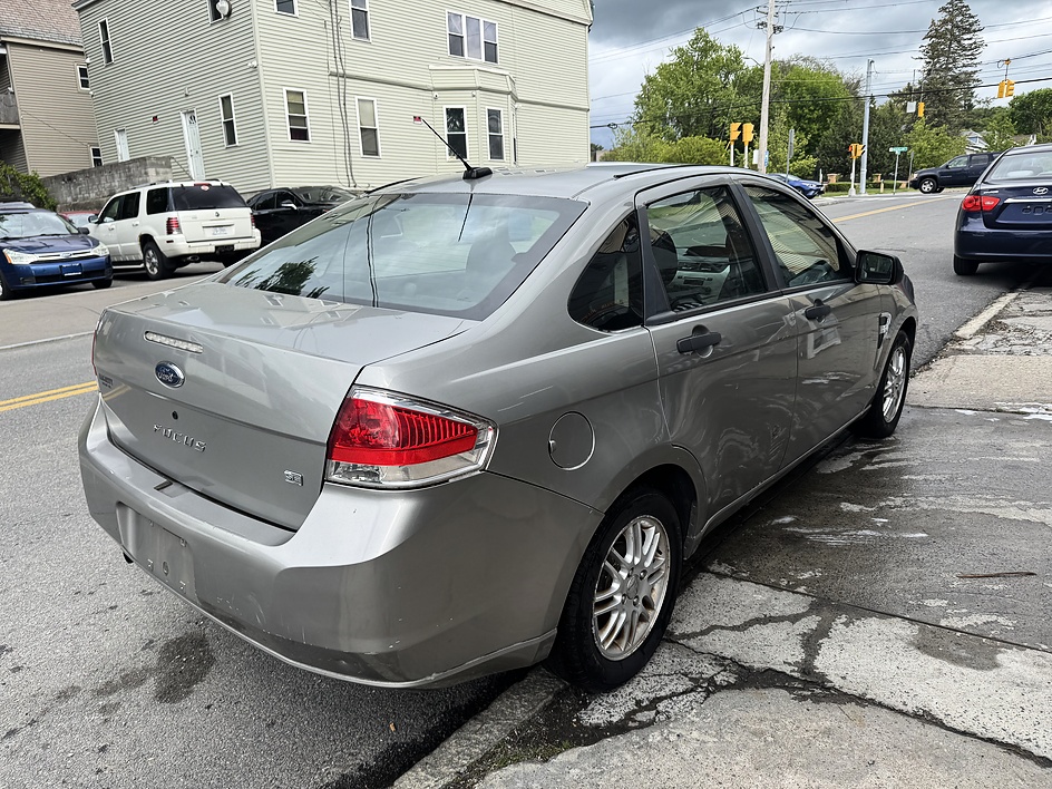 2008 Ford Focus SE - Photo 6