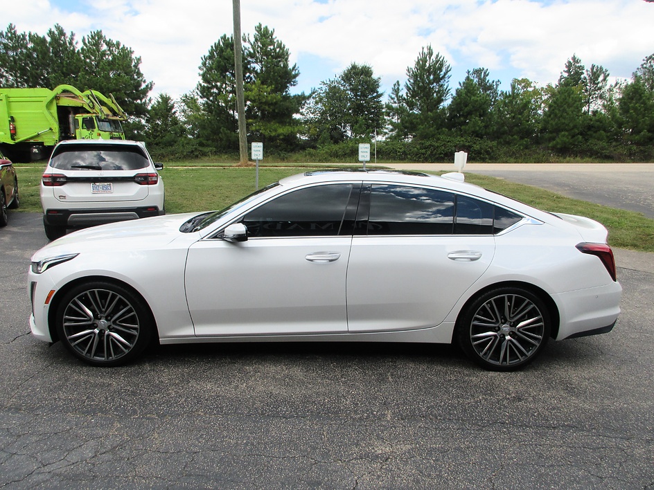 Cadillac CT5 photo 8