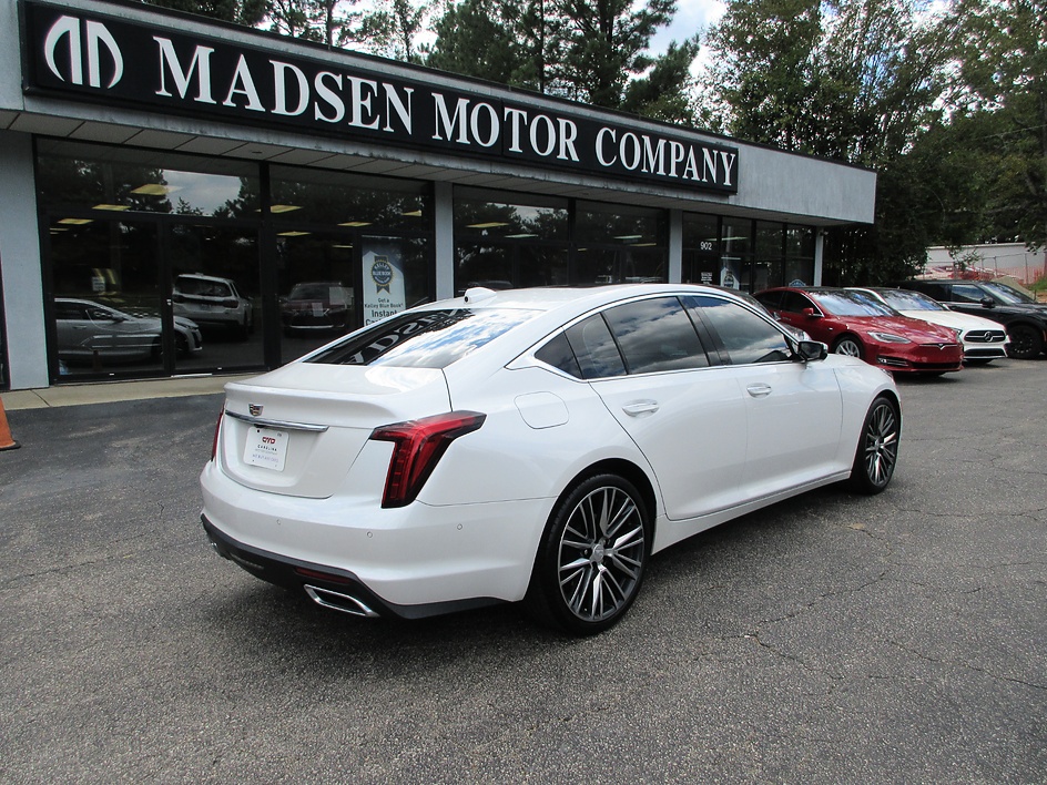 Cadillac CT5 photo 5