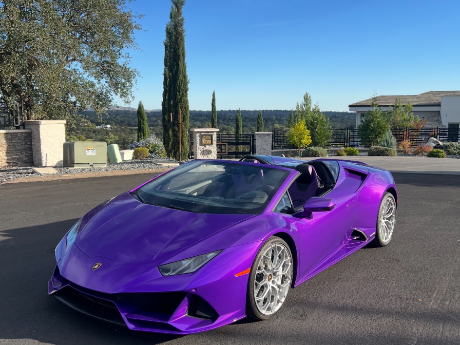 2023 Lamborghini Huracan EVO's photo