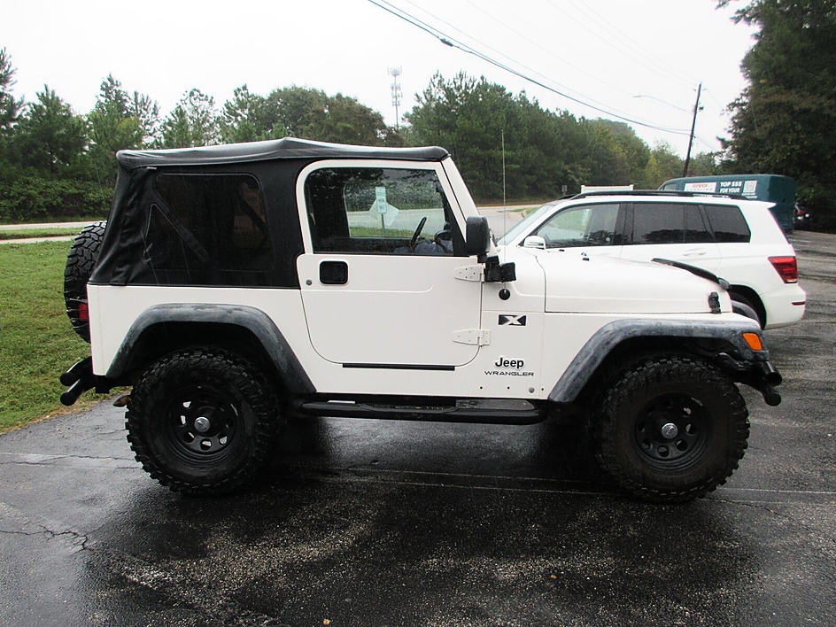 Jeep Wrangler photo 4