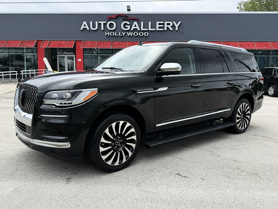 2022 Lincoln Navigator Black Label L 4WD's photo