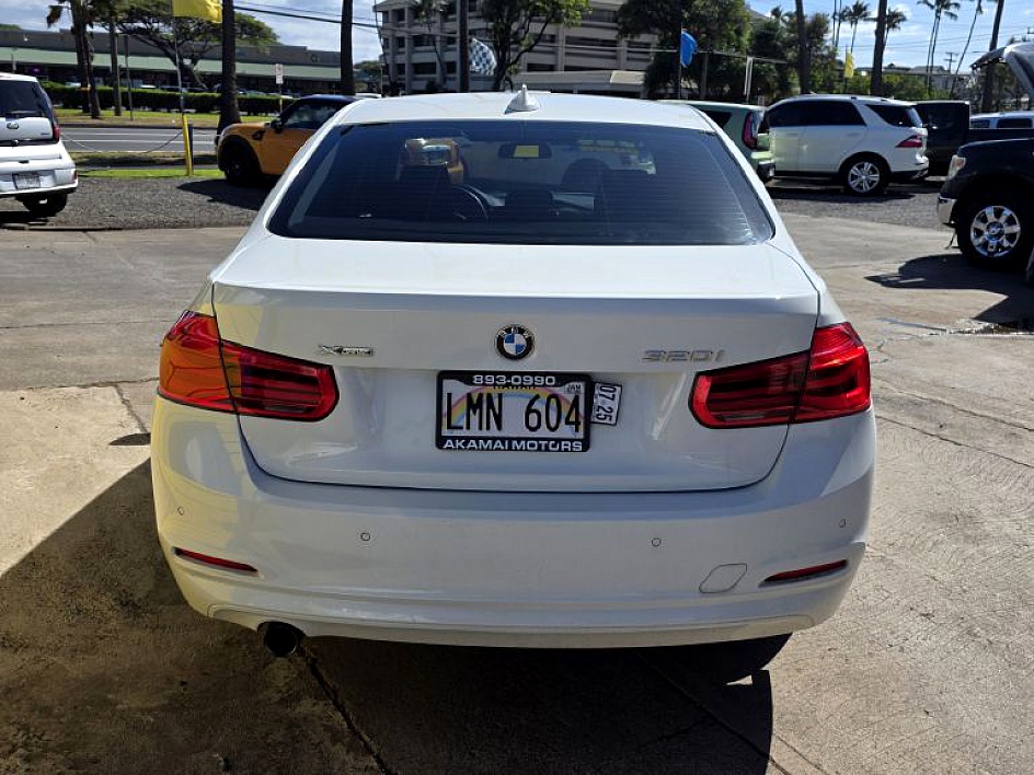 2017 Bmw 320i xDrive photo 2