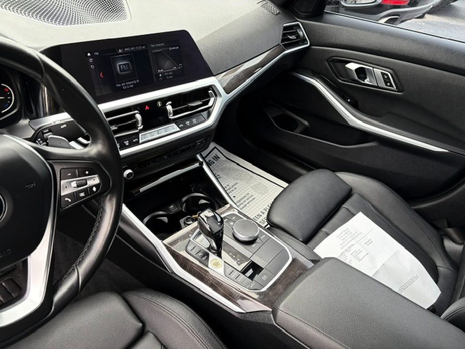2019 BMW 3 Series 330i - Photo 6