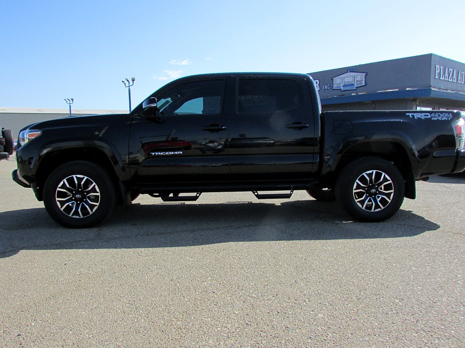 2020 Toyota Tacoma TRD Sport's photo