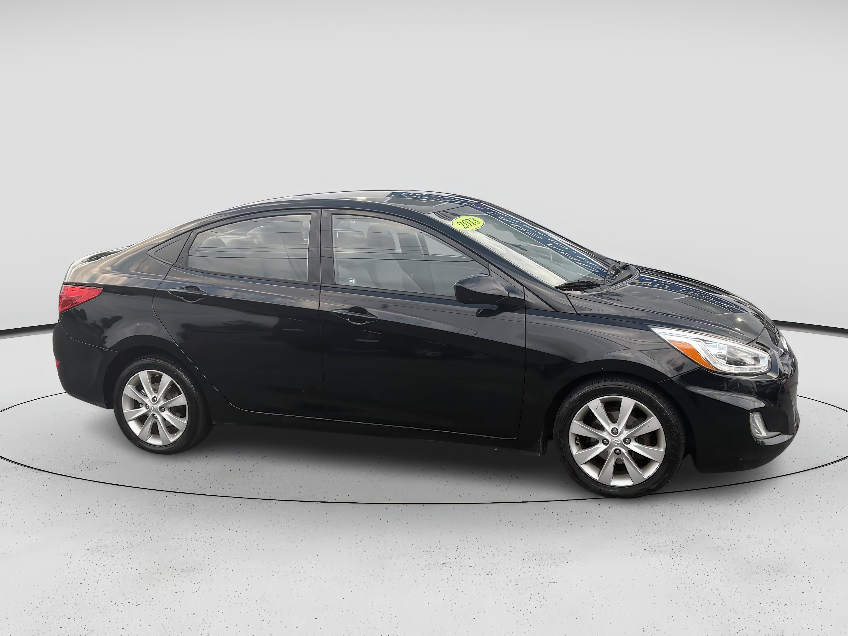 2014 Hyundai Accent GLS - Photo 7