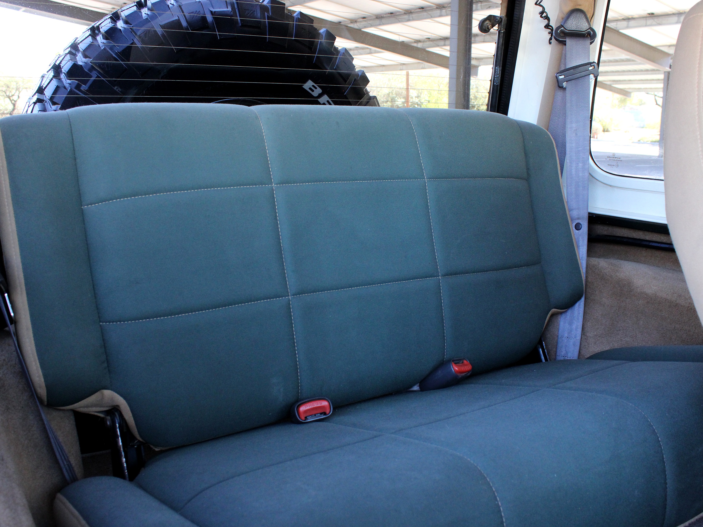 1998 Jeep Wrangler SAHARA - Photo 18