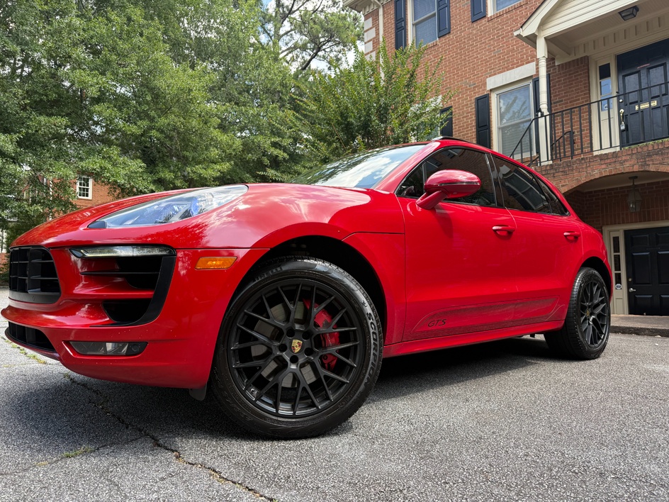 2018 Porsche Macan GTS's photo