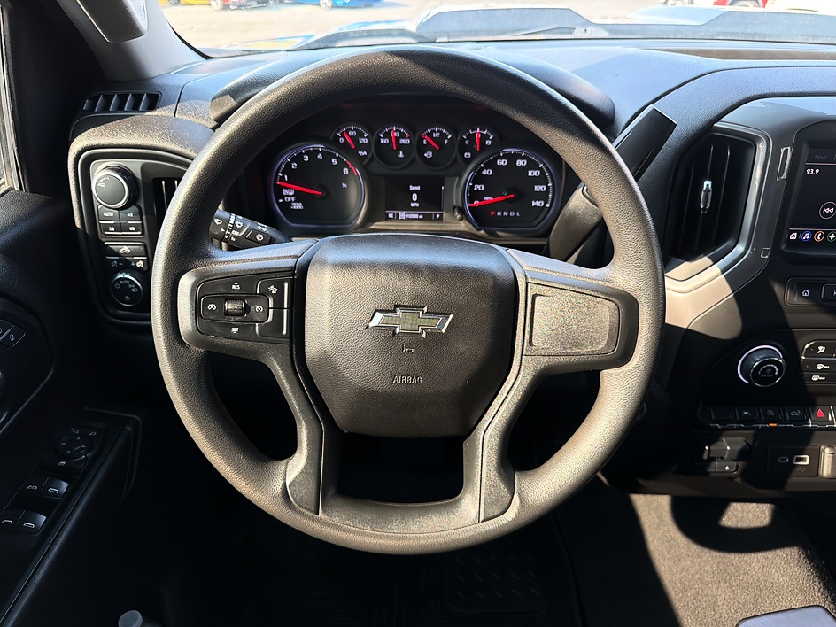 2023 Chevrolet Silverado 1500 Custom - Photo 21