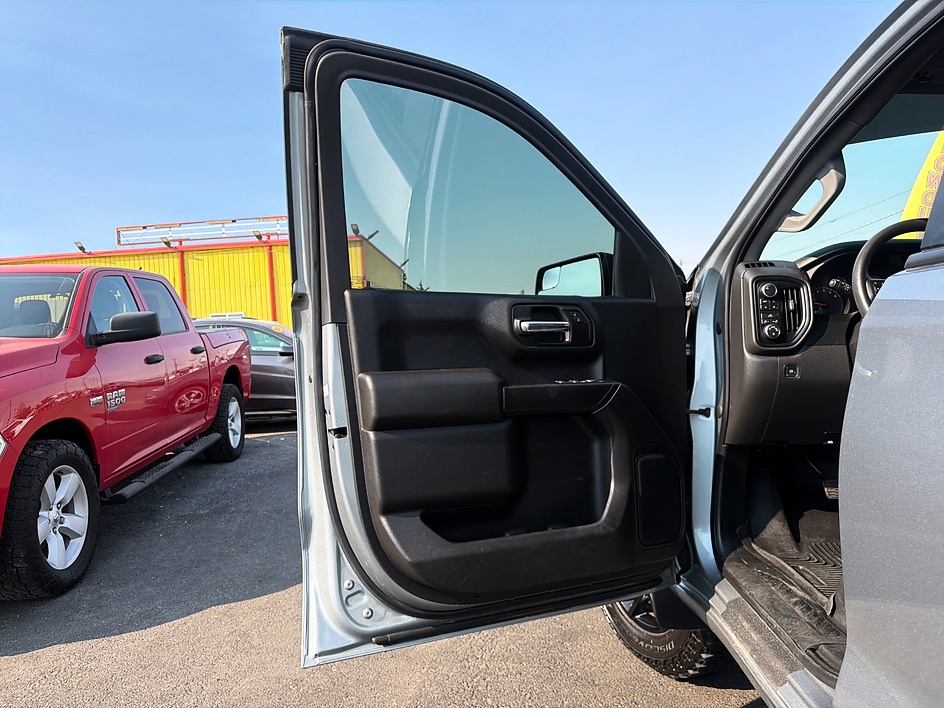 2023 Chevrolet Silverado 1500 Custom - Photo 23
