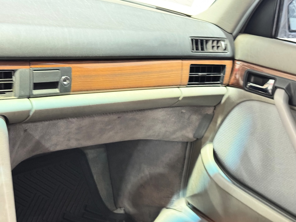 1986 Mercedes-Benz 420 - Photo 14
