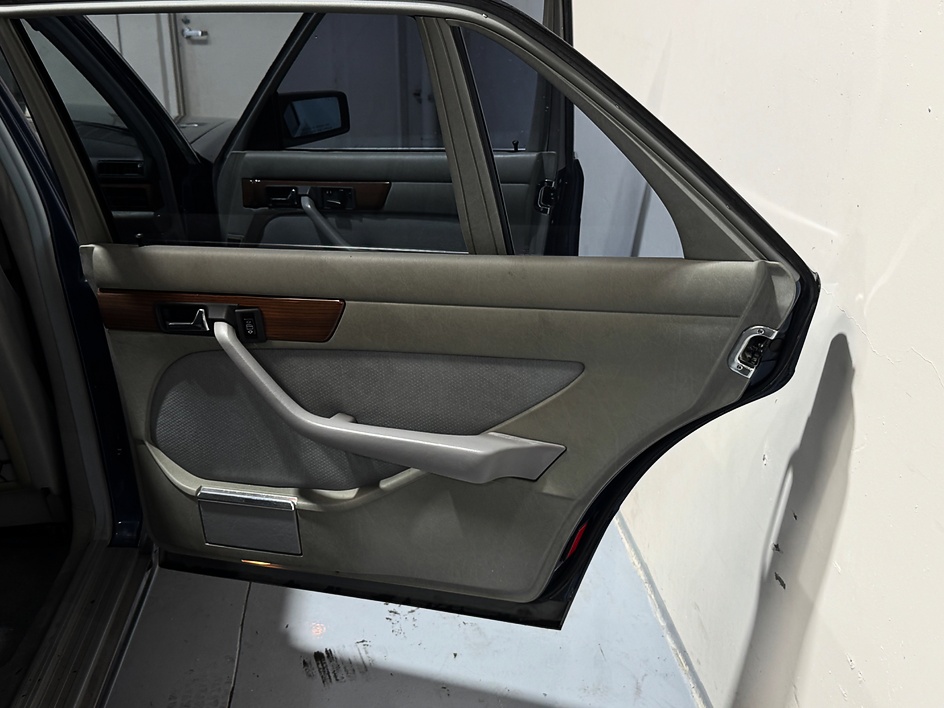 1986 Mercedes-Benz 420 - Photo 19