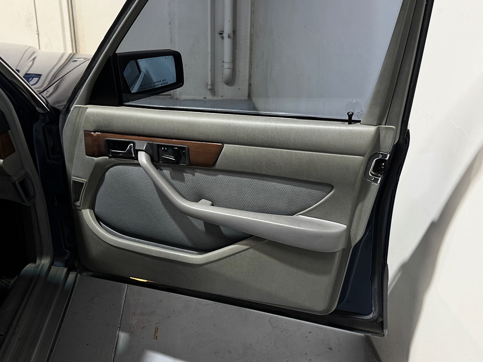 1986 Mercedes-Benz 420 - Photo 6