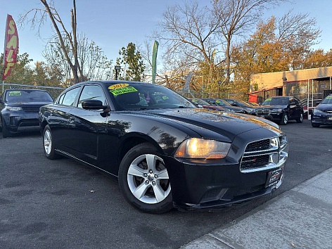 2013 Dodge Charger SE
