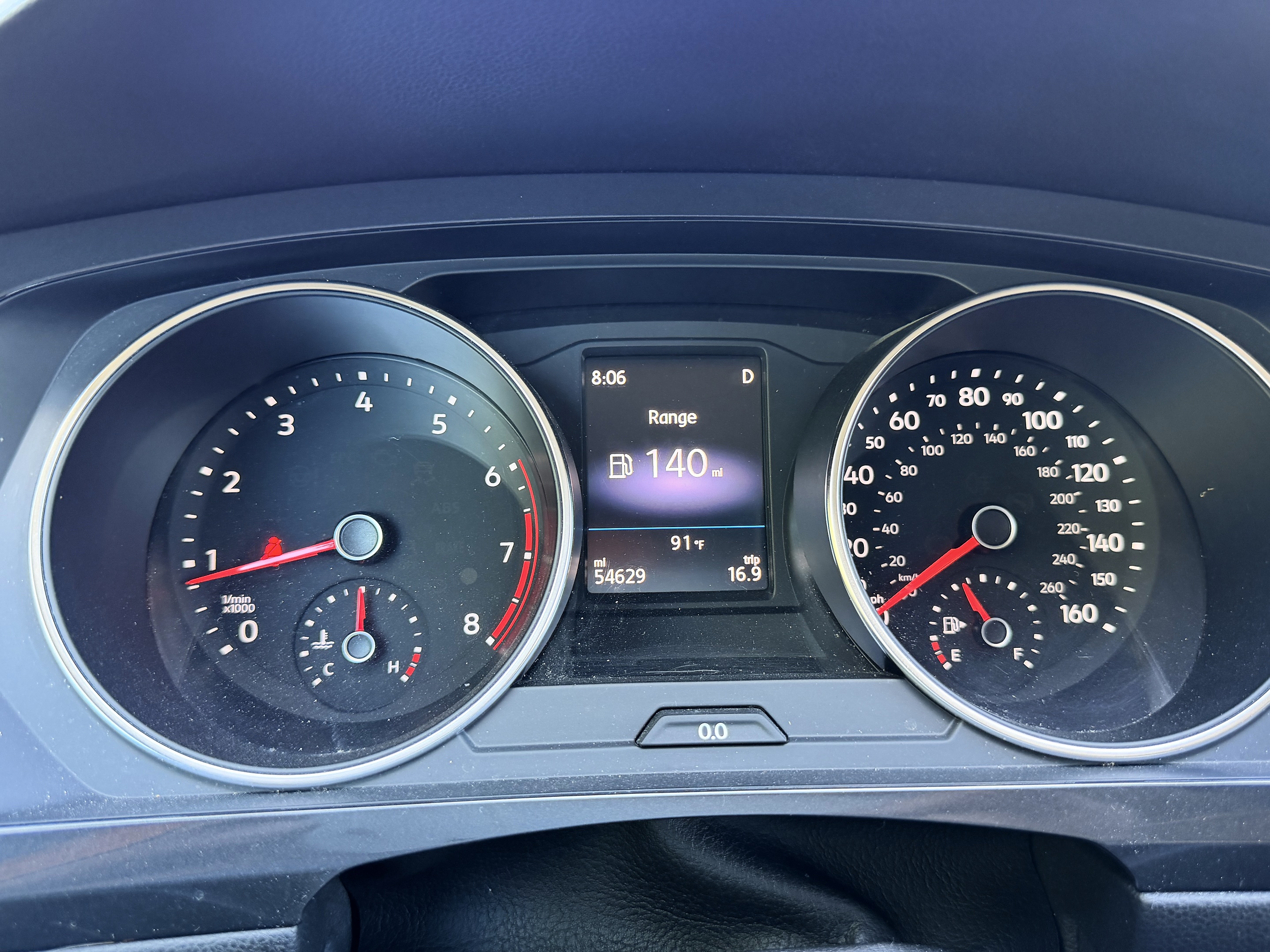 2018 Volkswagen Tiguan SE - Photo 24