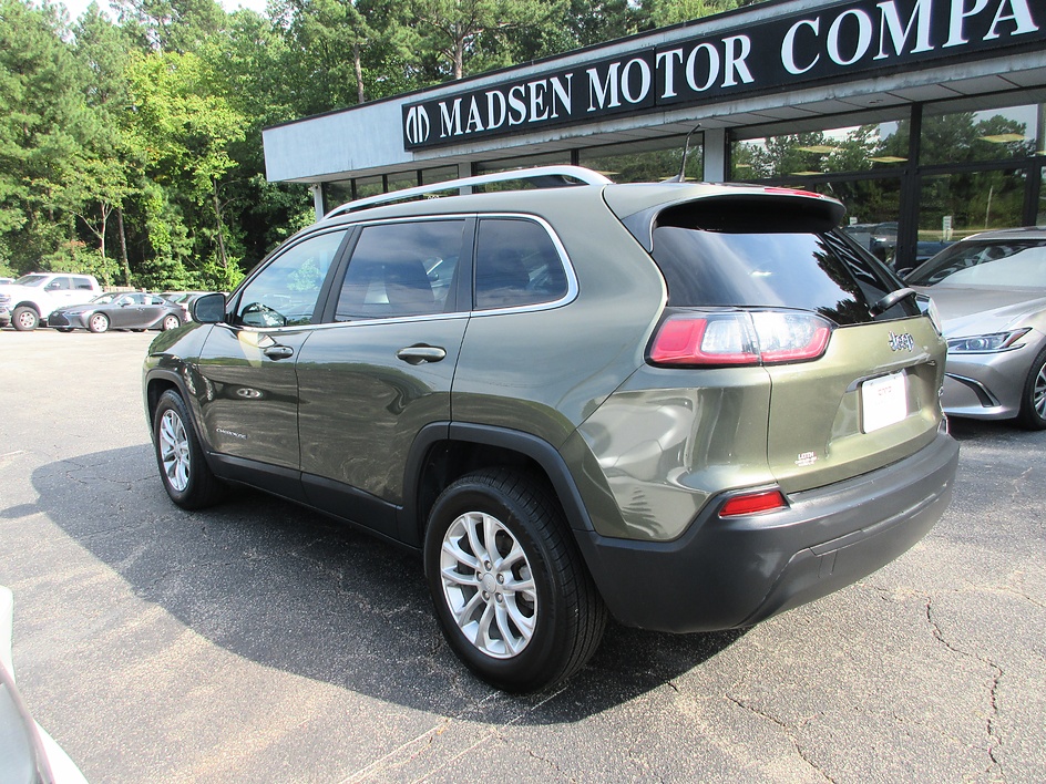 Jeep Cherokee photo 7