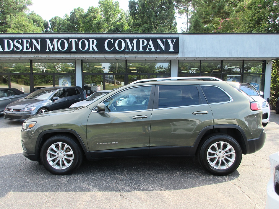 Jeep Cherokee photo 8