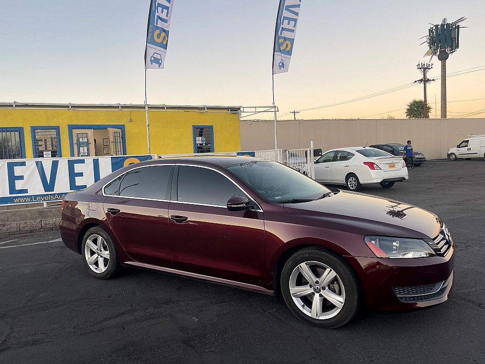 2012 Volkswagen Passat SE