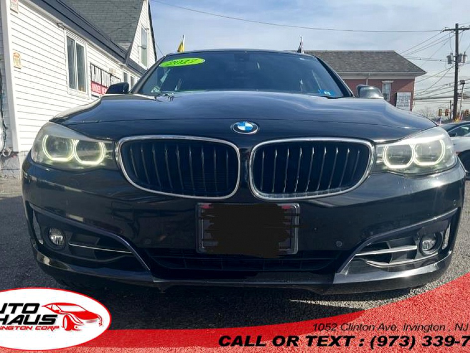 2017 BMW 3 Series 330i xDrive Gran Turismo's photo