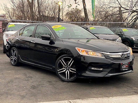 2017 Honda Accord Sport's photo