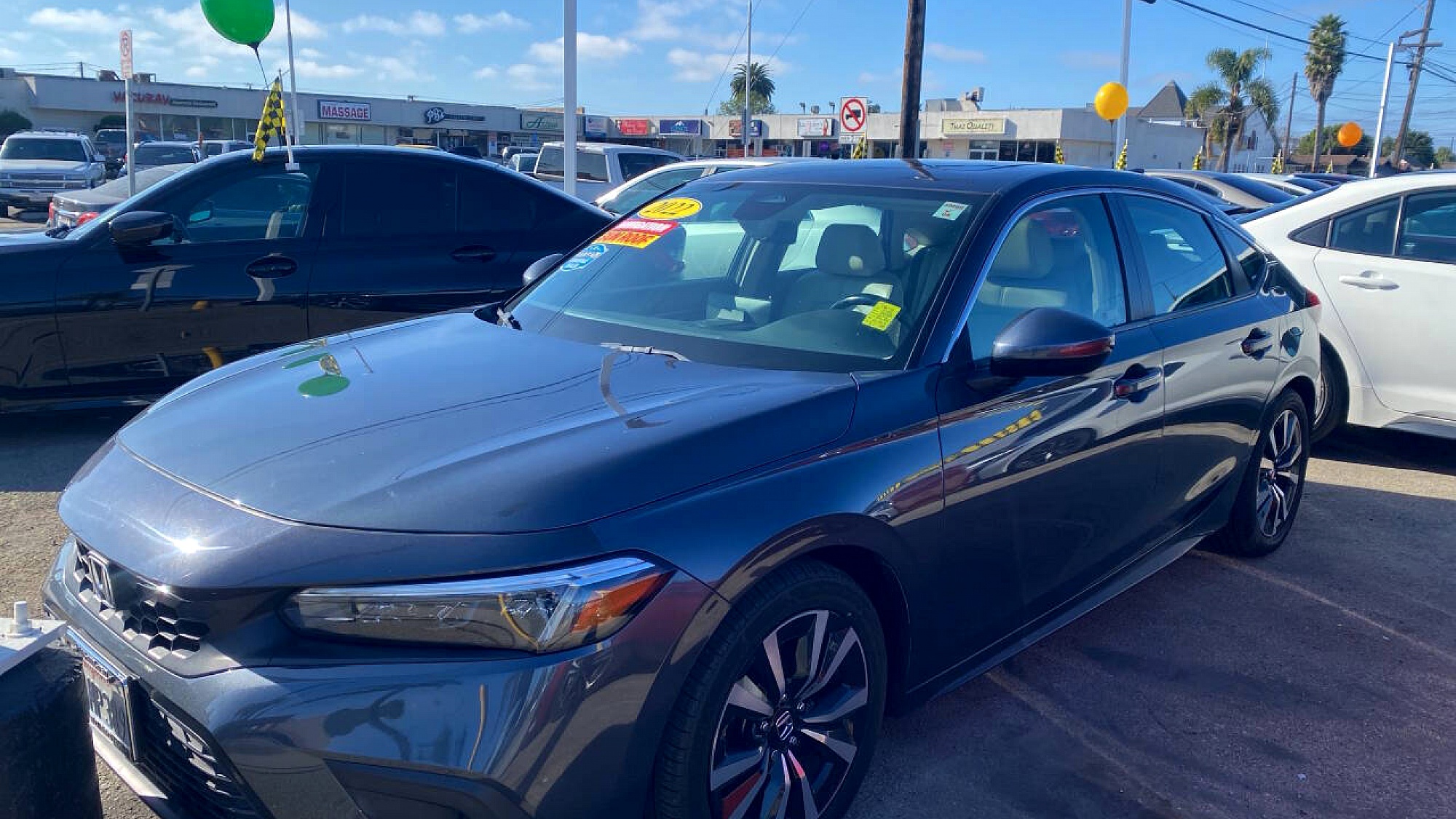 2022 Honda Civic Hatchback EX-L's photo