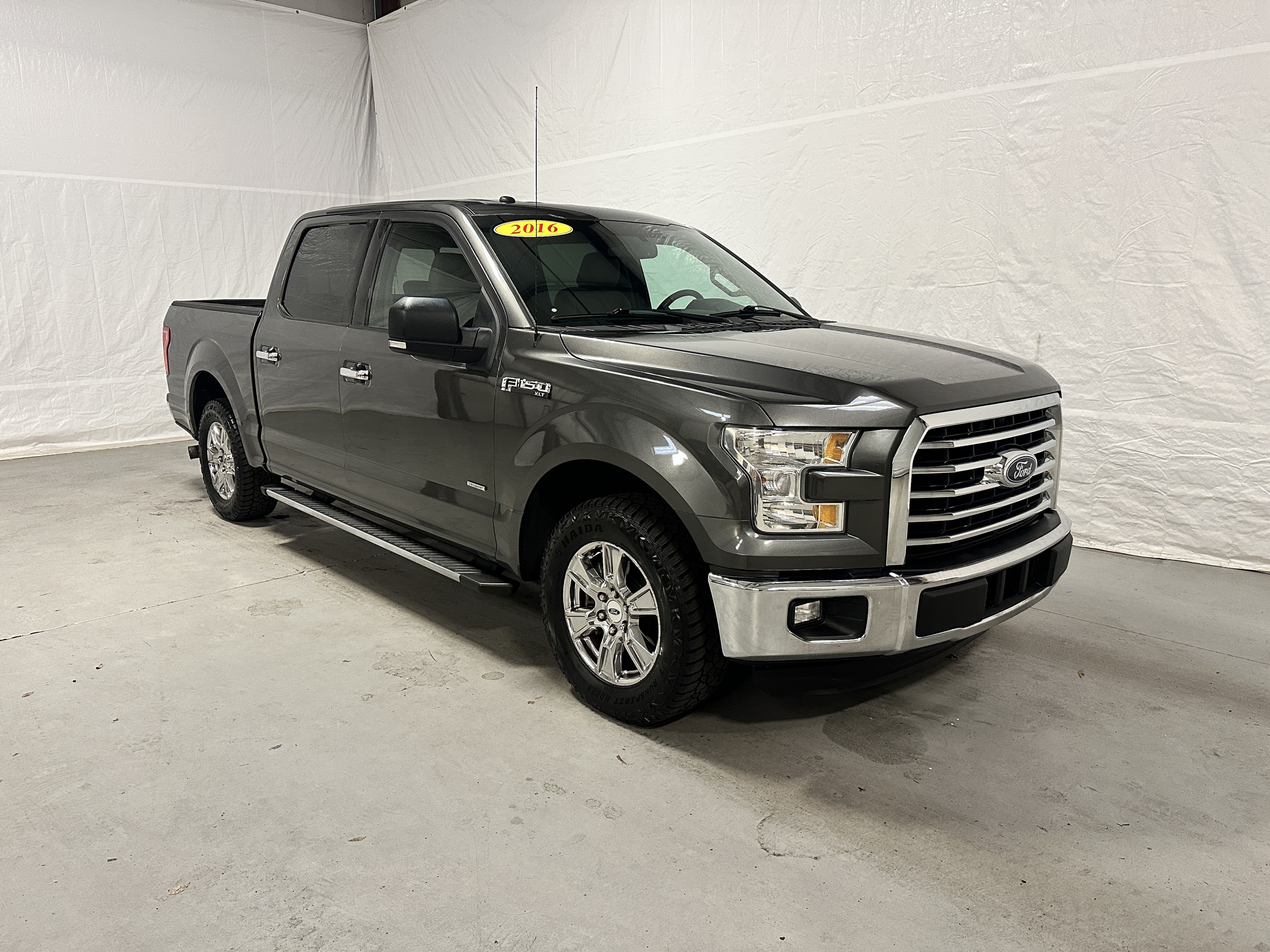 2016 Ford F-150 XLT's photo
