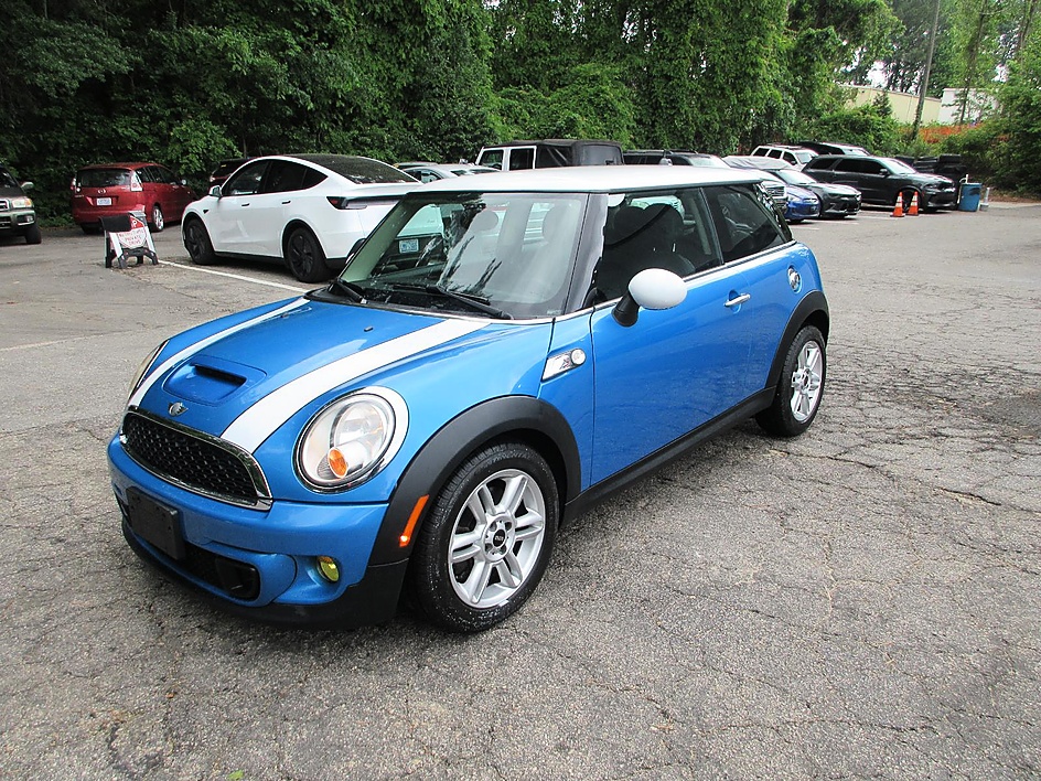 2011 MINI Cooper S's photo