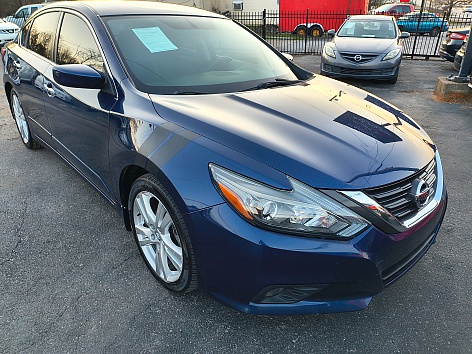 2017 Nissan Altima SR