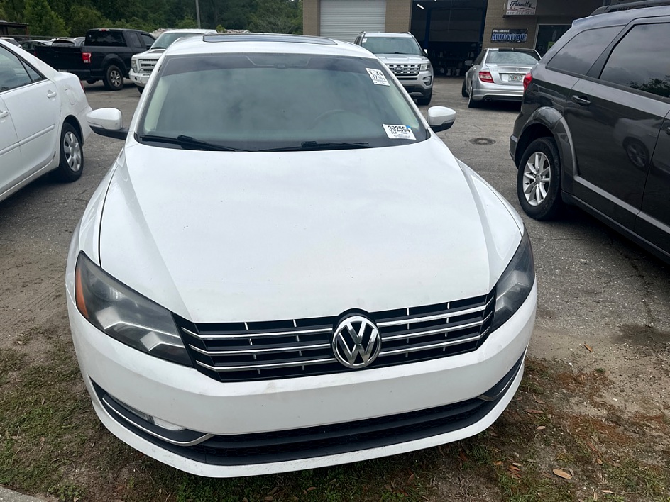 2013 Volkswagen Passat SE