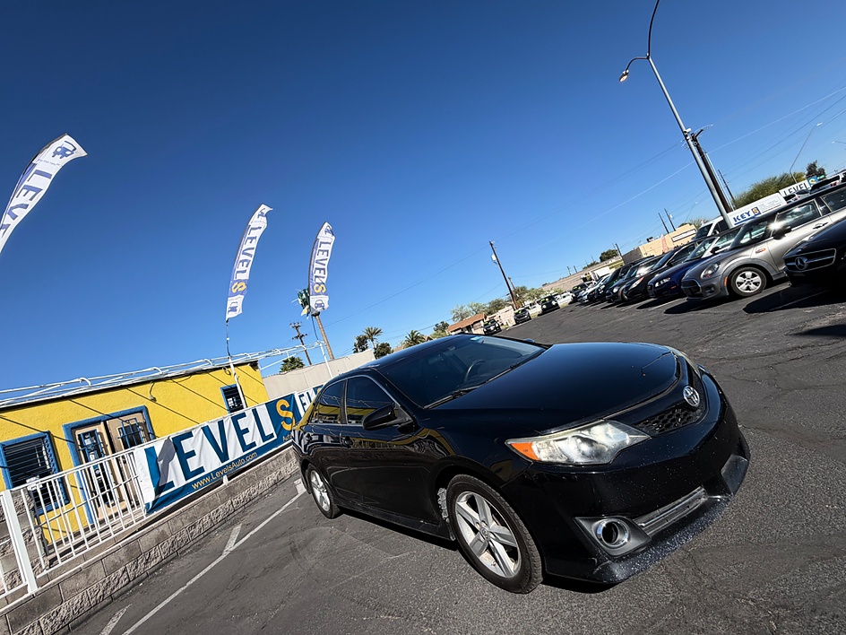 2014 Toyota Camry SE