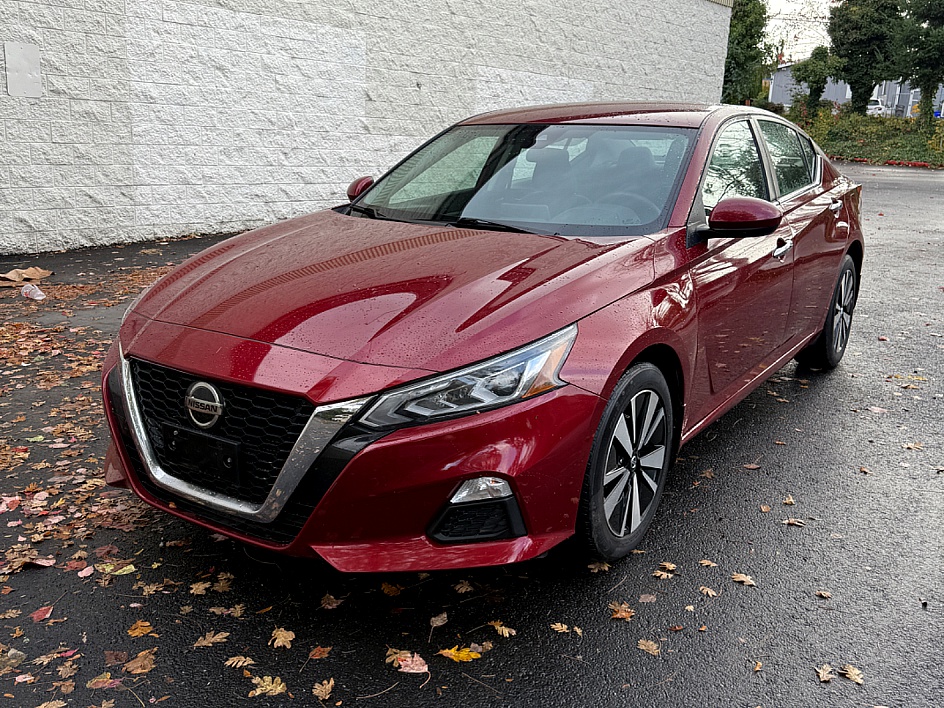 2022 Nissan Altima SV